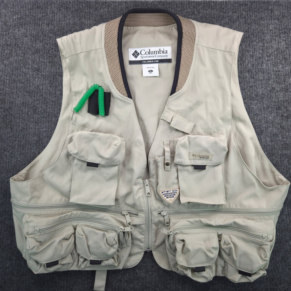 Columbia PFG Fishing Vest Mens XL Tan Utility Gorpcore Technical Outdoor Mesh